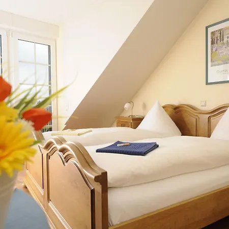 Robens *